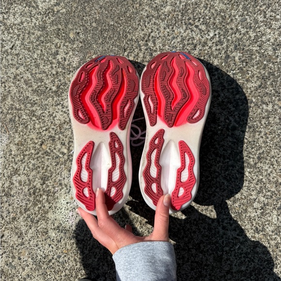 NWOT Women’s Brooks Glycerin Max Running Shoes - Picture 5 of 6